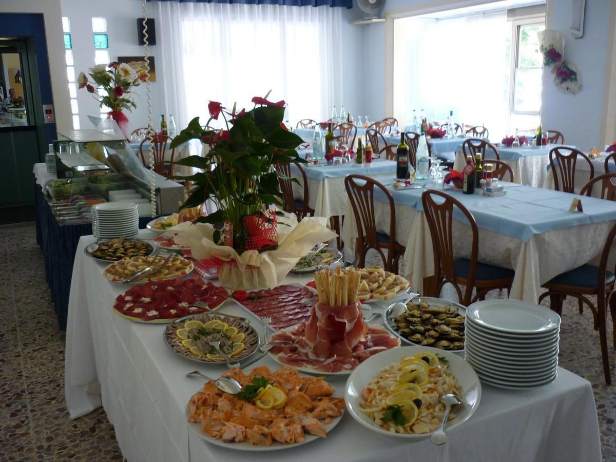 Hotel Latini Rimini Eksteriør bilde